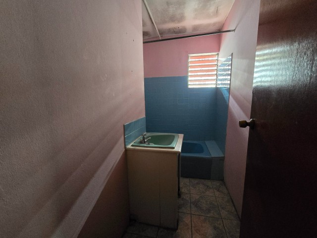 House For Sale in Willowdene, St. Catherine Jamaica | [4]