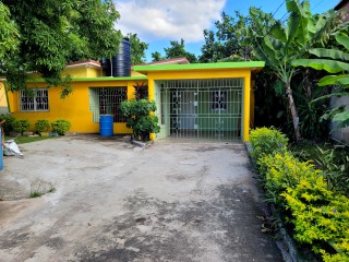 1 bed House For Rent in Kingston 20, Kingston / St. Andrew, Jamaica