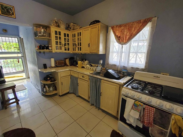 House For Sale in St Jago Gardens, St. Catherine Jamaica | [8]