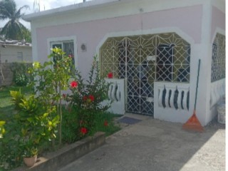 3 bed House For Sale in Cromarty Grove, St. Catherine, Jamaica