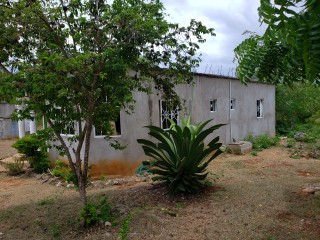 House For Sale in Palmers  Cross, Clarendon Jamaica | [10]