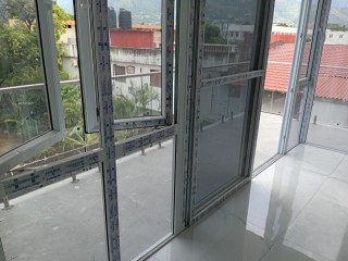 Apartment For Sale in Kingston 6, Kingston / St. Andrew Jamaica | [13]