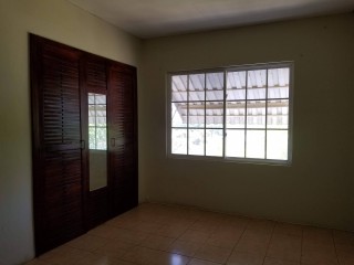 3 bed House For Sale in Mandeville, Manchester, Jamaica