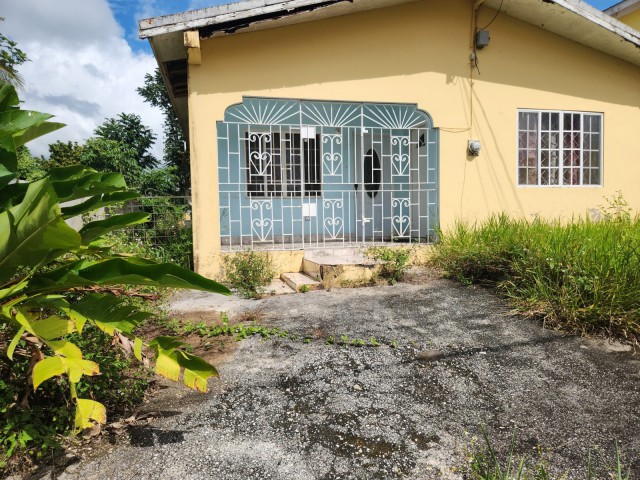 House For Sale in MANDEVILLE, Manchester Jamaica | [1]