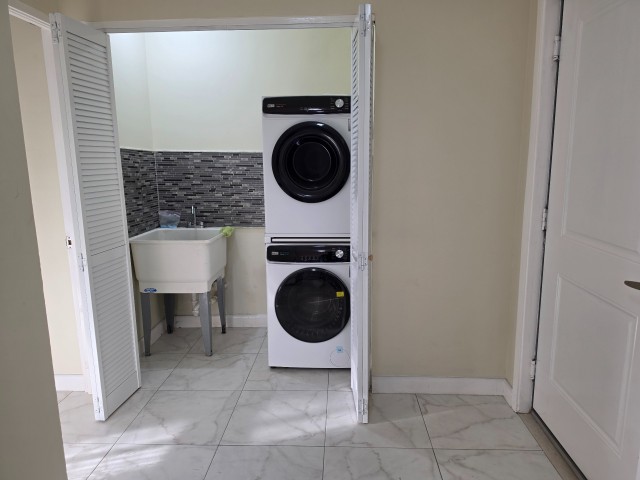 Apartment For Rent in Crieffe Road Kingston 6, Kingston / St. Andrew Jamaica | [6]