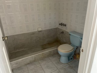 Flat For Rent in MONA, Kingston / St. Andrew Jamaica | [12]