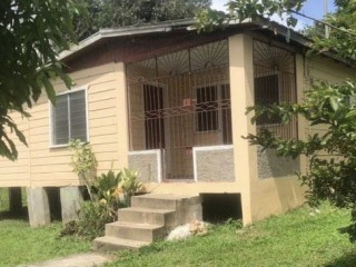 2 bed House For Sale in Higates, St. Mary, Jamaica