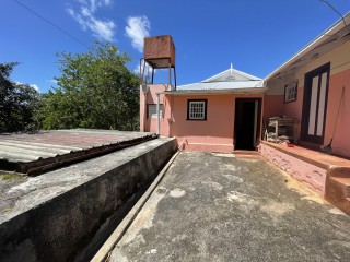 4 bed House For Sale in Mandeville, Manchester, Jamaica