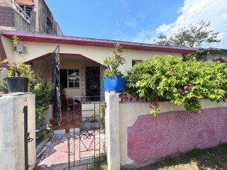 3 bed House For Sale in Seaview Gardens, Kingston / St. Andrew, Jamaica
