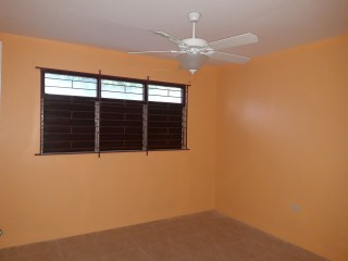 House For Rent in Washington Drive, Kingston / St. Andrew Jamaica | [4]