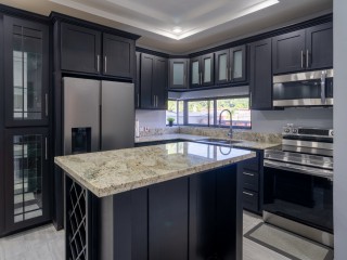 2 bed Apartment For Sale - Kingston 8, Kingston / St. Andrew, Jamaica