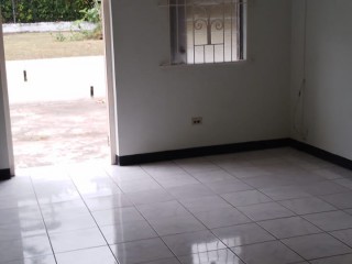 Flat For Rent in Kingston 6, Kingston / St. Andrew Jamaica | [4]