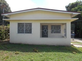 2 bed House For Rent - Kingston 8, Kingston / St. Andrew, Jamaica