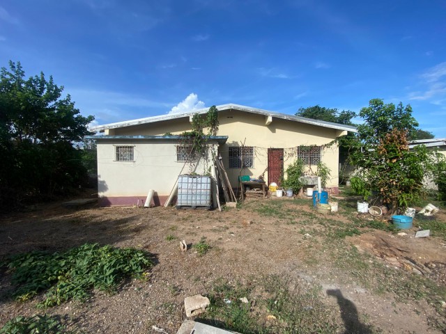 House For Sale in SPANISH TOWN, St. Catherine Jamaica | [3]