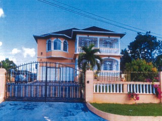 4 bed House For Sale in Santa Cruz, St. Elizabeth, Jamaica