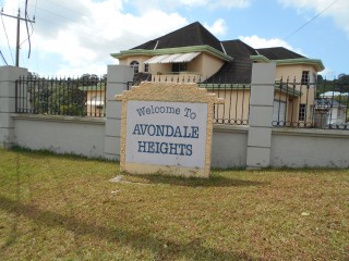 House For Sale in Avondale Heights, Manchester Jamaica | [12]