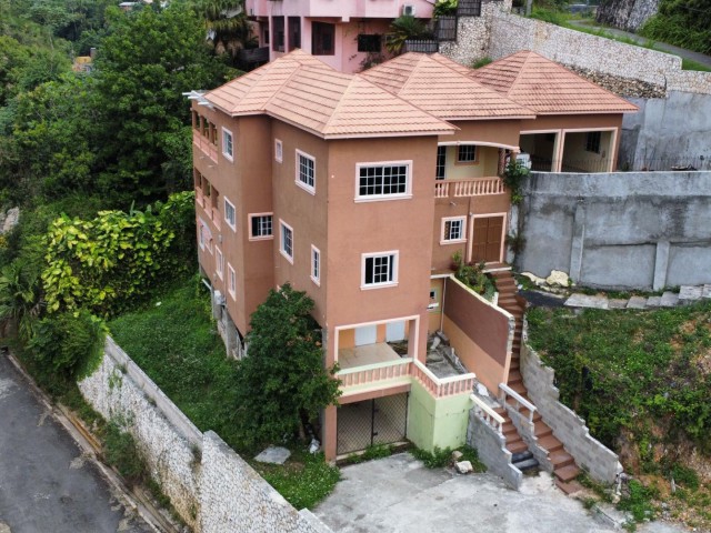 8 bed House For Sale - Stony Hill, Kingston / St. Andrew, Jamaica