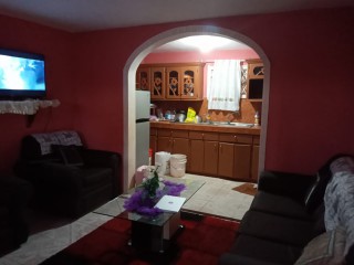 House For Sale in Manchester, Kingston / St. Andrew Jamaica | [9]