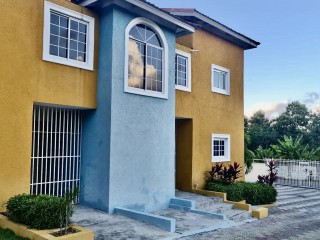 1 bed Apartment For Sale in Reading Manor, St. James, Jamaica