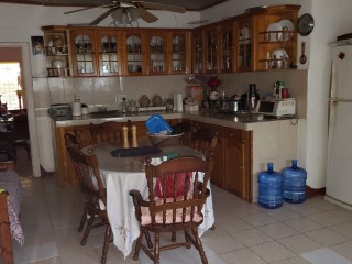 House For Sale in Willowdene, St. Catherine Jamaica | [10]